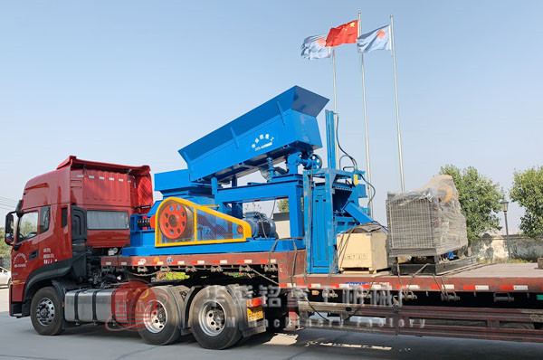 怎樣選擇一家有實(shí)力的移動(dòng)對(duì)輥制砂機(jī)生產(chǎn)廠(chǎng)家