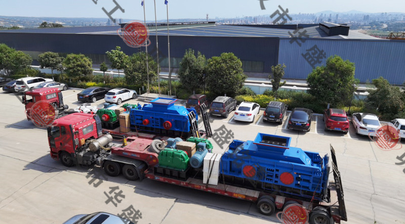 瓜米石制砂機發(fā)貨現(xiàn)場